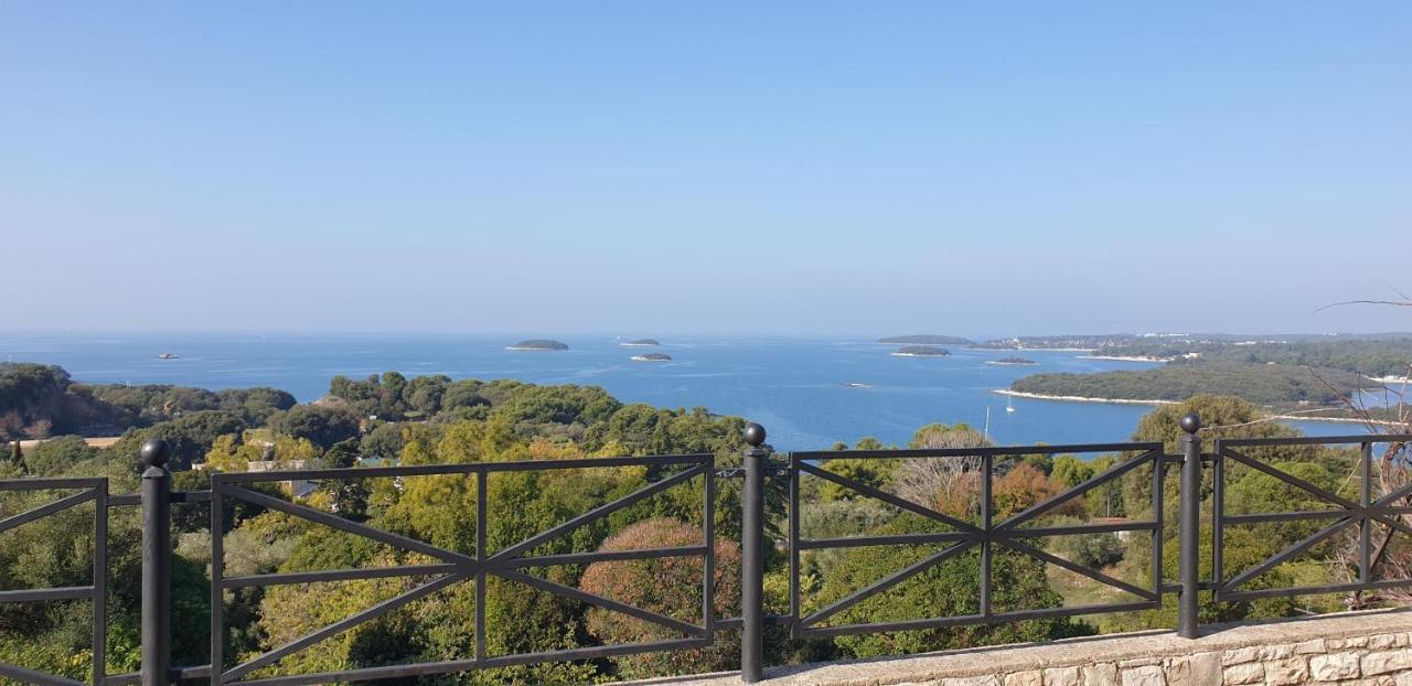 Apartment Papalina Vrsar Bagian luar foto